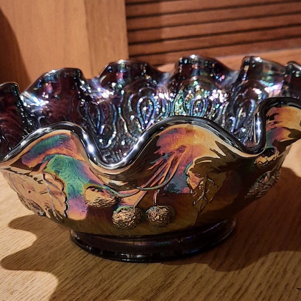 Vintage  Fenton bowl 7 3/4" diameter. 1970